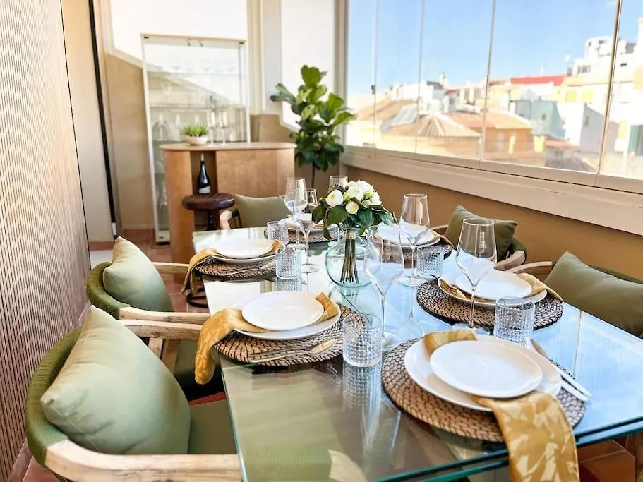 Tennessee Penthouse Malaga 0*,  Spain