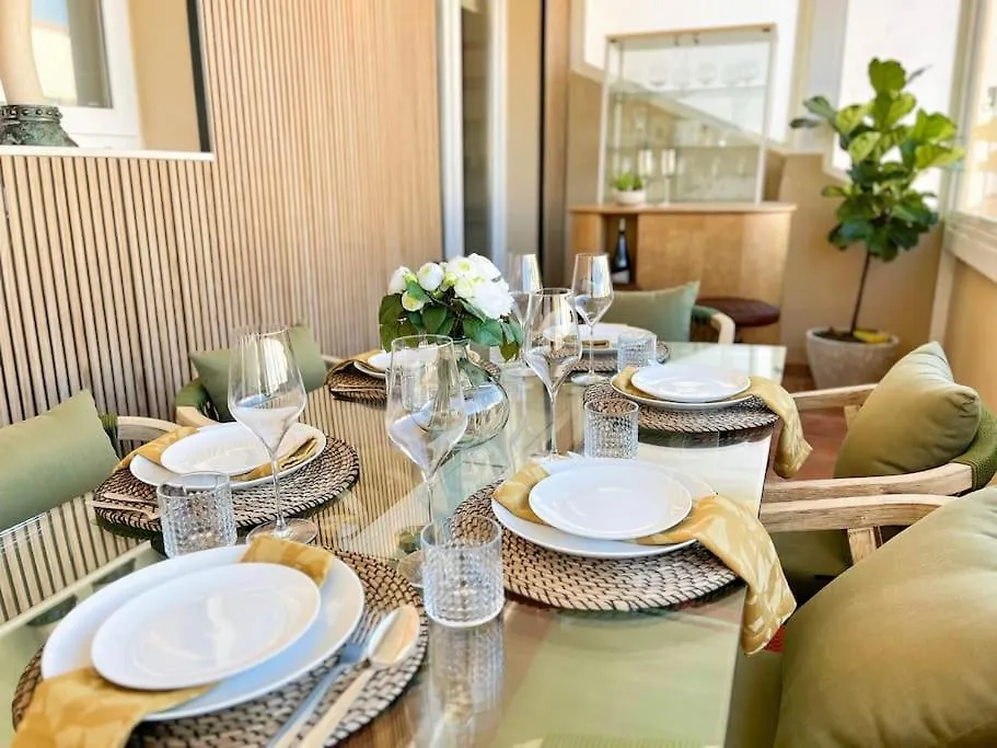 Tennessee Penthouse Malaga Apartment